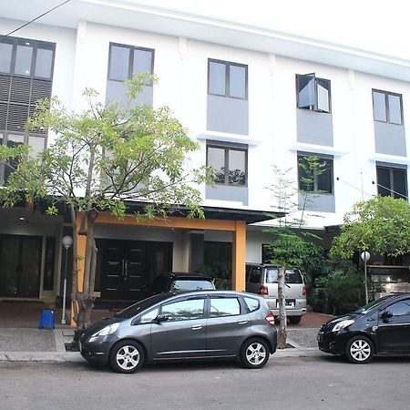 Carica Homestay Σουραμπάγια Εξωτερικό φωτογραφία