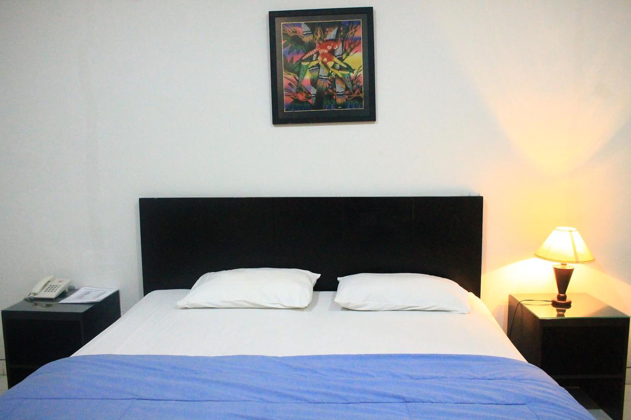 Carica Homestay Σουραμπάγια Εξωτερικό φωτογραφία