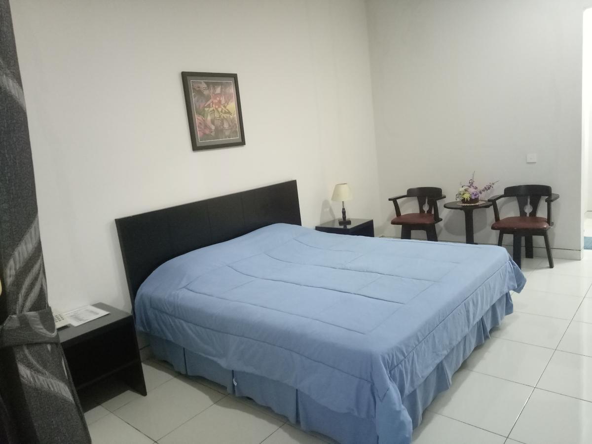 Carica Homestay Σουραμπάγια Εξωτερικό φωτογραφία